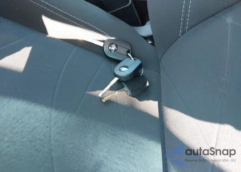 2015 Ford Fiesta Se z USA, uszkodzony, nr VIN 3FADP4BJ7FM223982